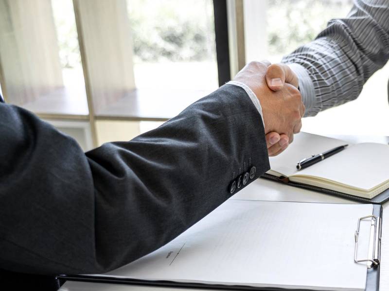 上海遗产继承律师解析：继承遗产范围内债务清偿的复杂考量