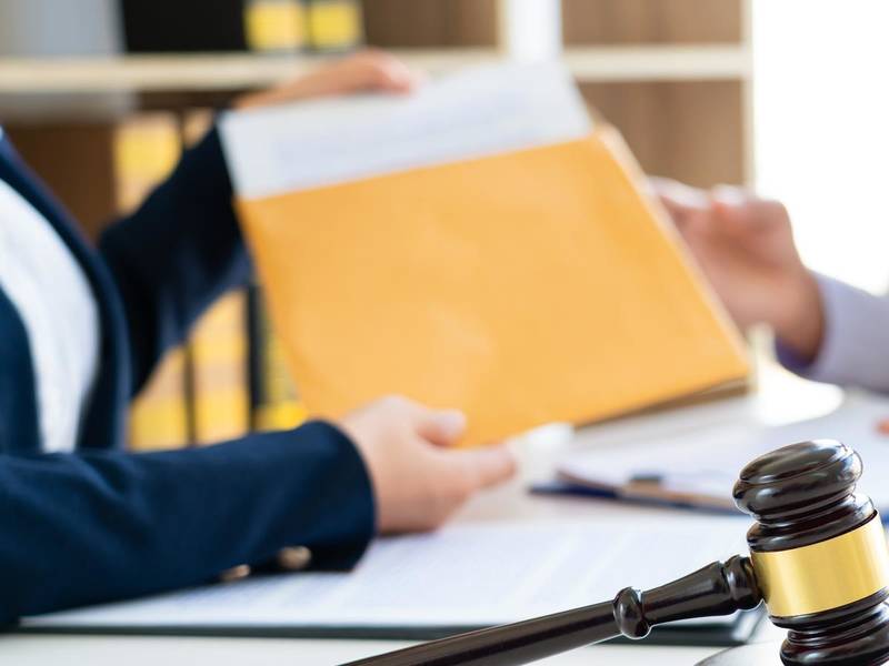 上海遗产律师视角：父母一方去世后的遗产处置与法律考量